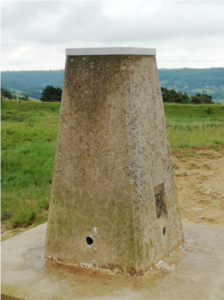 A stone pillar shaped structure