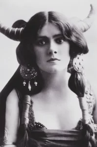 Lily Brayton as Ildico in Attila, c.1907.
